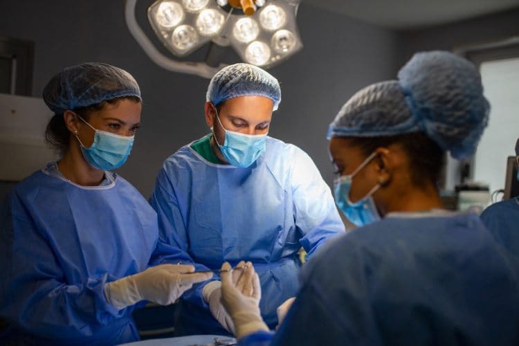 precio de cirugía de cáncer en Guadalajara